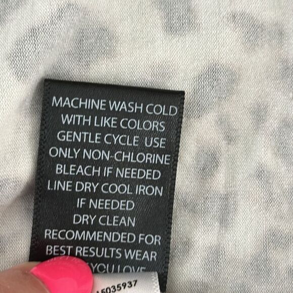 Torrid Soft Knits Tank Size 3 3X Leopard Print Light Flowy - Picture 14 of 14